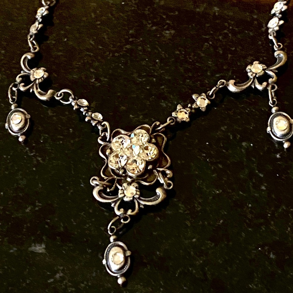 Vintage Style Chandelier Rhinestone Necklace - Picture 3 of 5